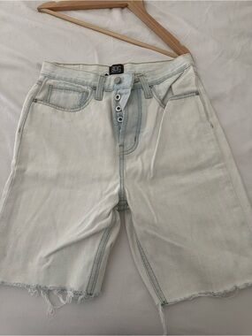 BDG Light Wash Denim Bermuda Shorts - Cream